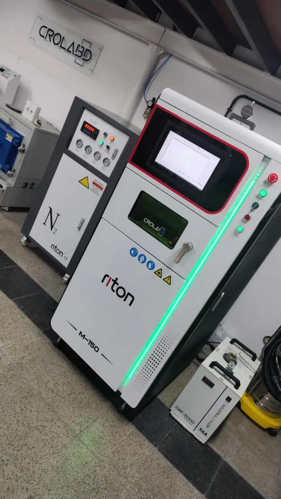 Impresora láser Riton M-150 con generador de nitrógeno en laboratorio Crolab3D
